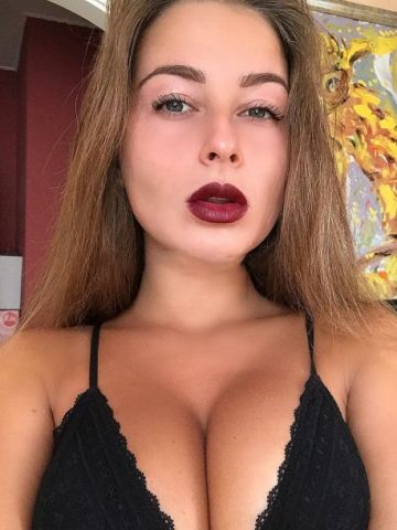 Полина